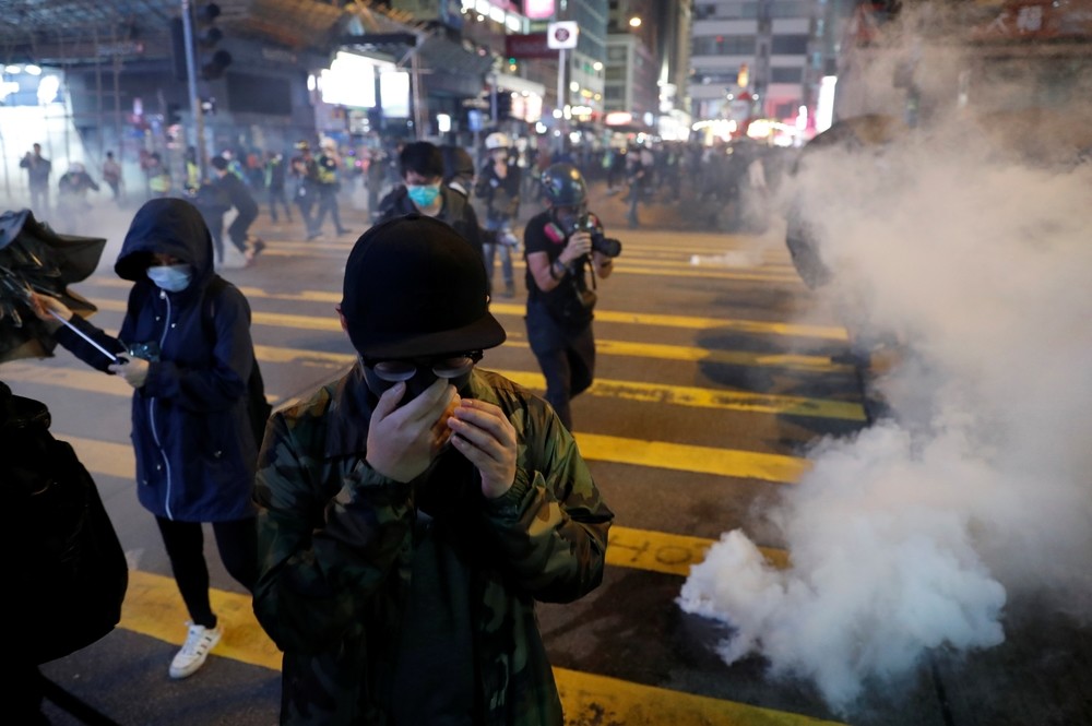 Vuelven los enfrentamientos a las calles de Hong Kong