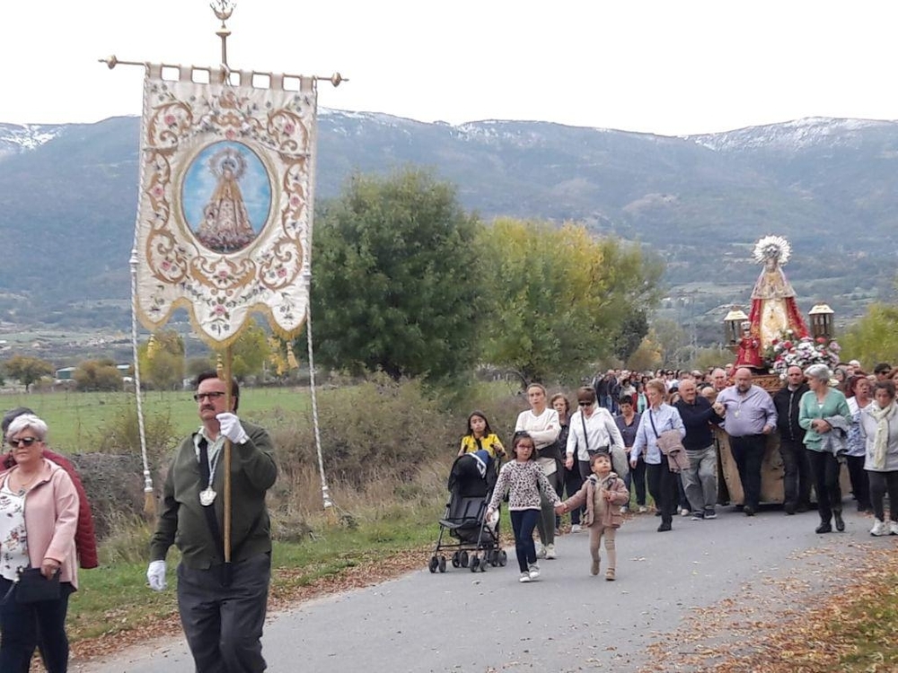 El Cristo del Caño y la Virgen de la Vega vuelven a casa