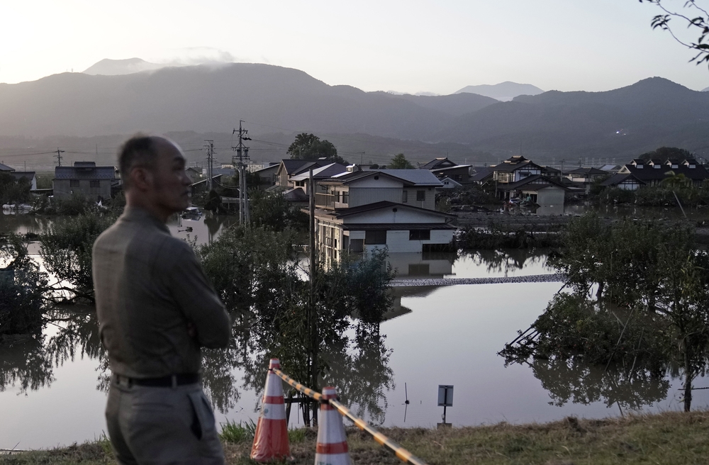 Powerful typhoon Hagibis hits Japan  / KIMIMASA MAYAMA