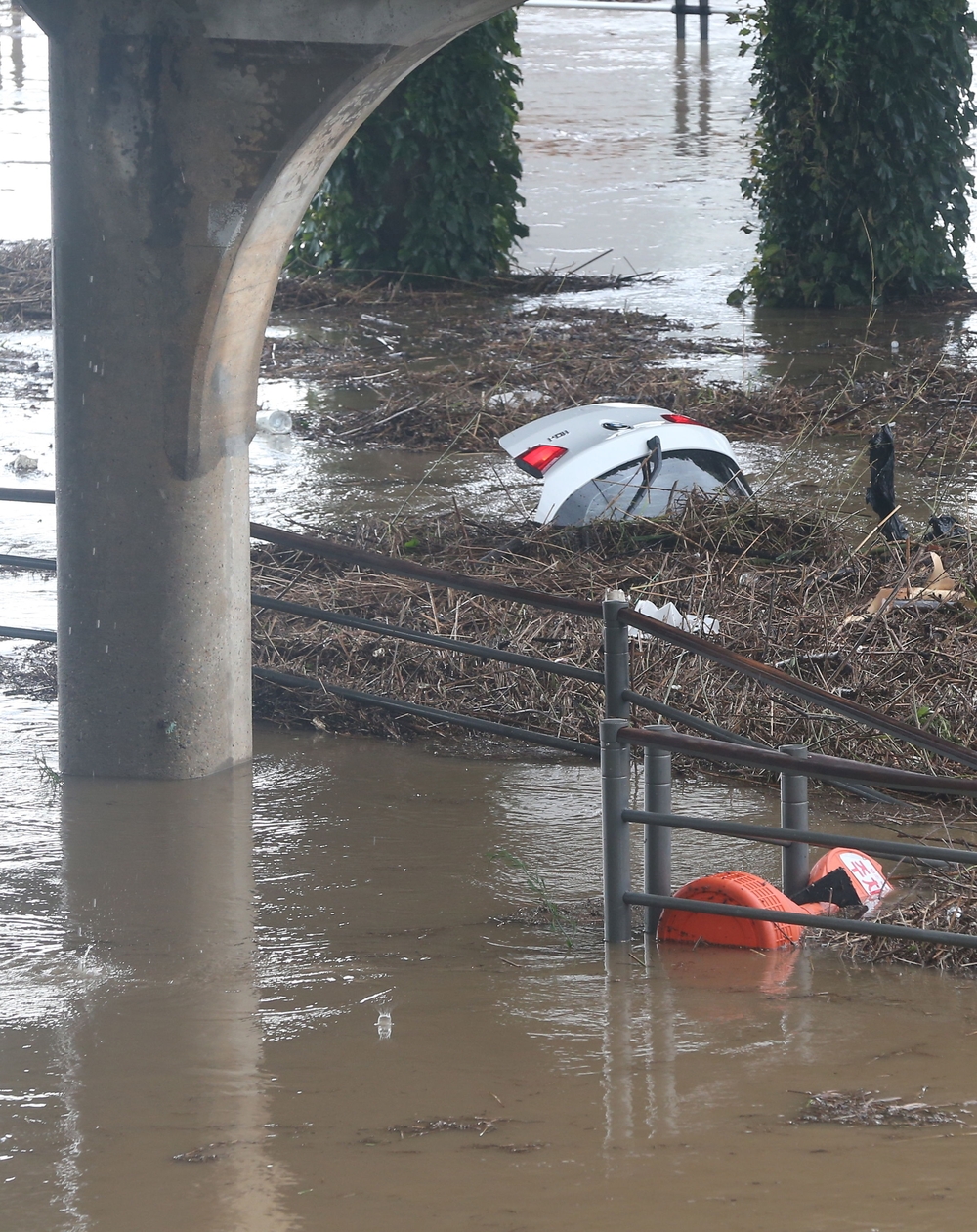 Typhoon Haishen in South Korea  / YONHAP