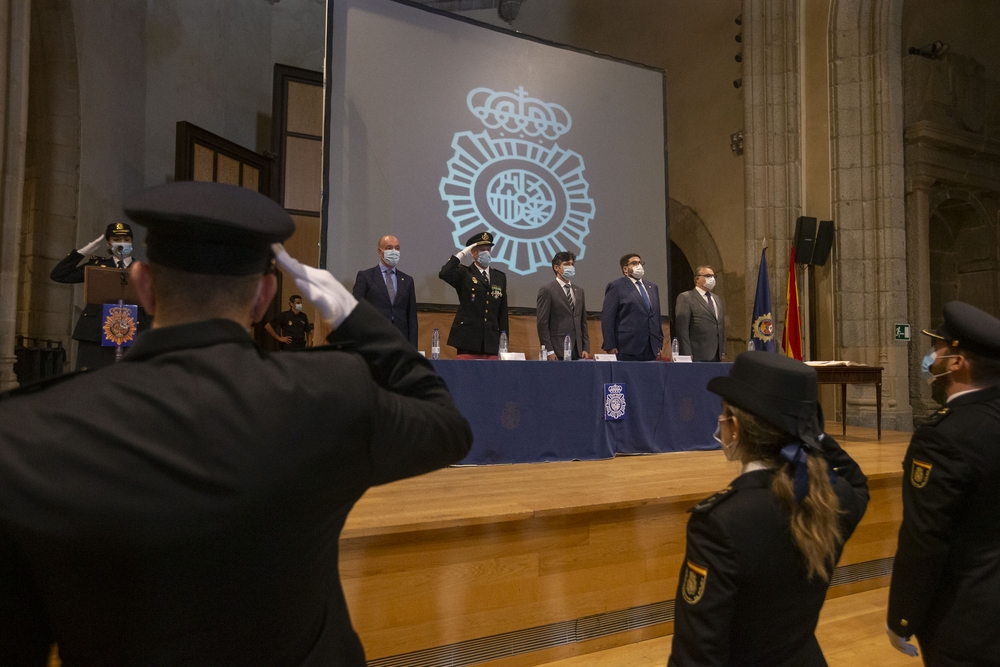 Jura de Policias tras la crisis del coronavirus.  / ISABEL GARCÍA