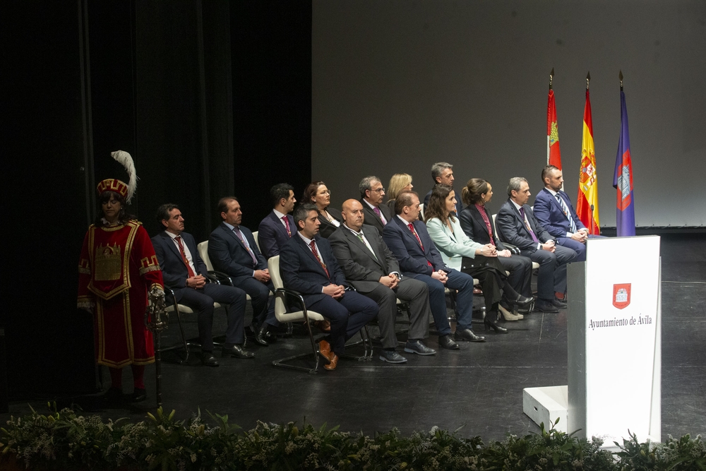 Otorgamiento de la Medalla de Oro de la Ciudad a la Asociación Española Contra el Cancer AECC.  / ISABEL GARCÍA