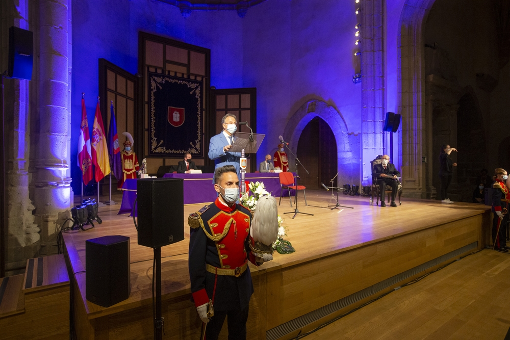 XVIII Premio Nacional de las Letras Teresa de Á?vila otorgado a otorgar a Antonio Hernández RamÁ­rez.  / ISABEL GARCÍA