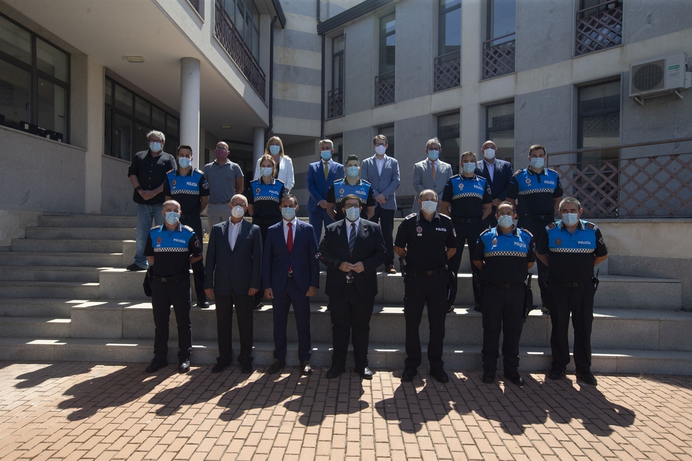 Toma de posesión de cinco nuevos agentes de Policia Local.