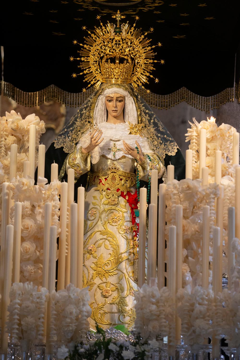 Semana Santa Iglesia de San Juan Virgen de la Eperanza.  / ISABEL GARCÍA