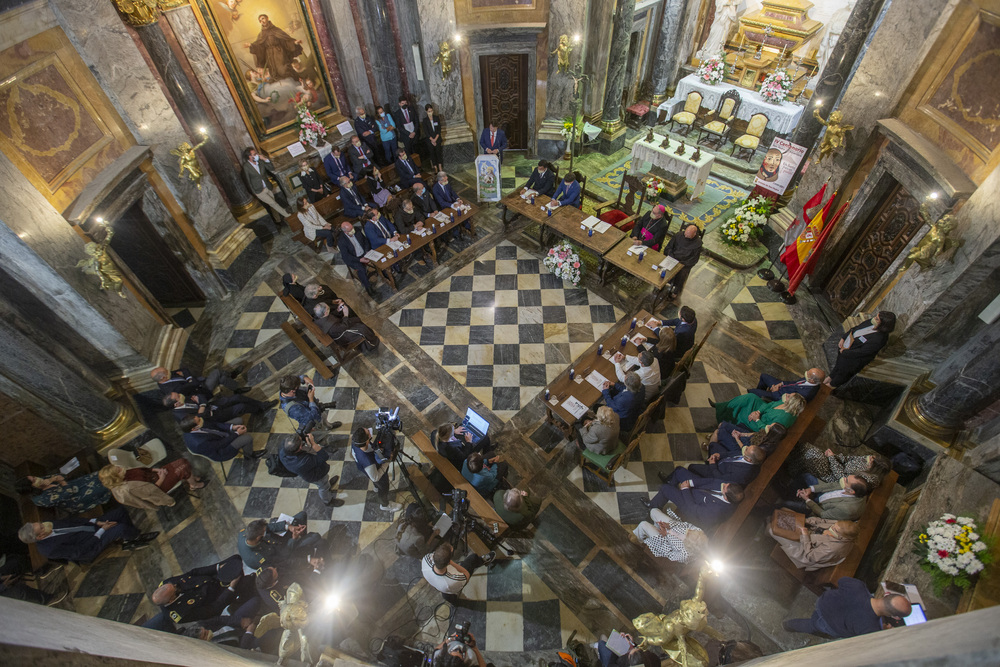 Apertura del IV Centenario de la Beatificación de San Pedro de Alcántara, asistencia del Presidente de la Junta. 