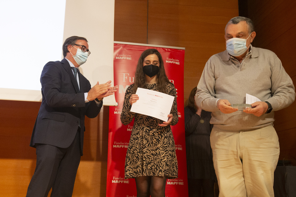 Acto de reconocimientos del Programa Social de Empleo de la Fundación MAPFRE con la presencia de la SAR Infanta Doña Elena de Borbón.  / ISABEL GARCÍA