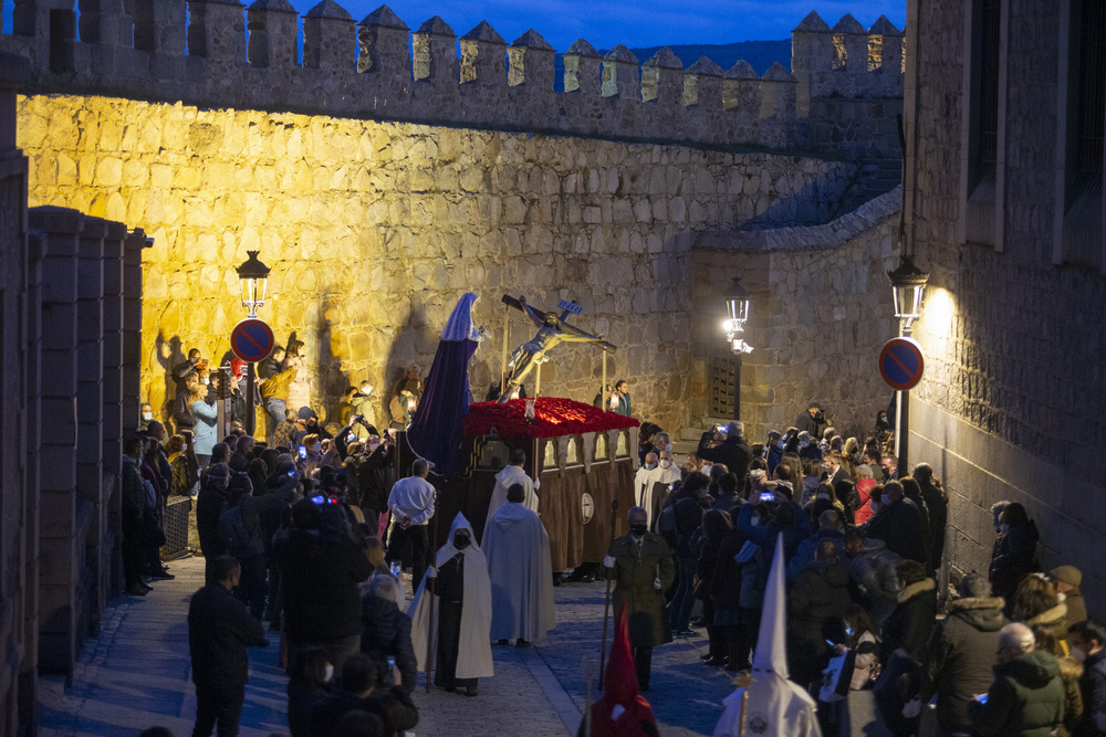 Primer procesión de la Semana Santa de Ávila, Vía Matris.  / DAVID CASTRO