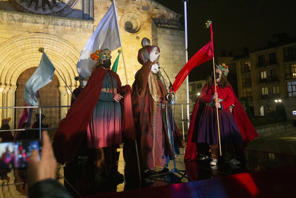 Bando Real del Emisario de los Reyes Magos.  / ISABEL GARCÍA