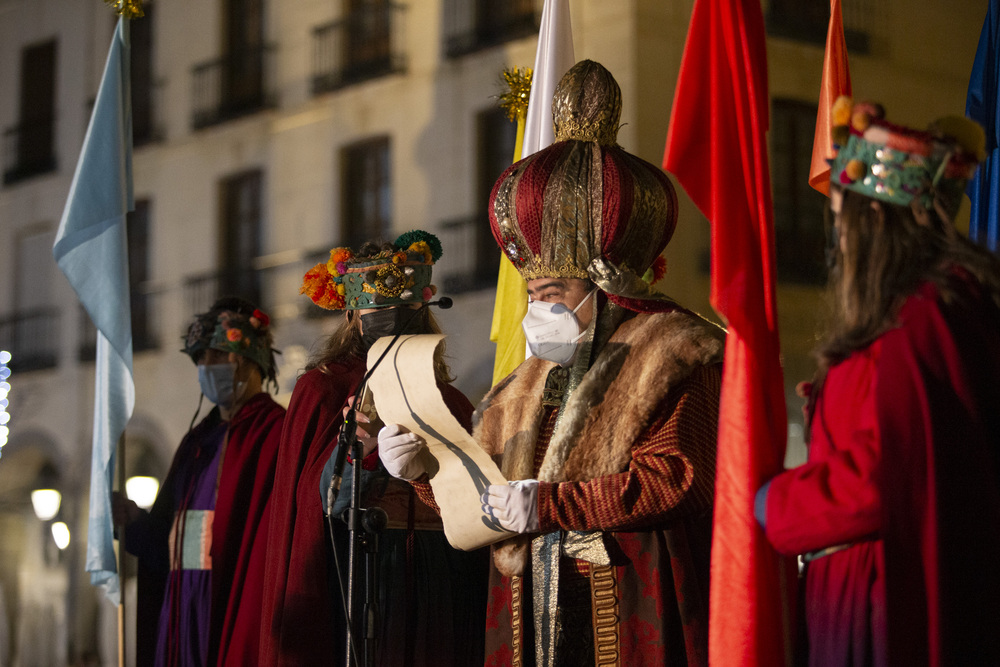 Bando Real del Emisario de los Reyes Magos.  / ISABEL GARCÍA