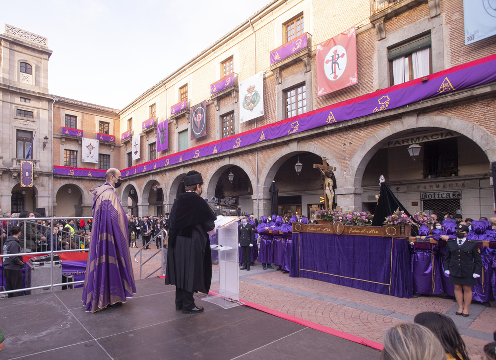 Semana Santa, Sábado de Pasión, Procesión de los Estudiantes, Hermandad Universitaria del Stmo Cristo de los Estudiantes y María Santísima Sede de Sabiduría.  / ISABEL GARCÍA