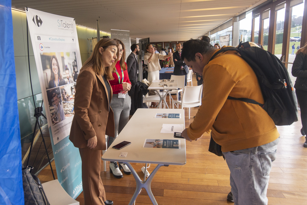 Inaguración de la I Feria de Empleo y Emprendimiento Ávil@Jobs.  / ISABEL GARCÍA