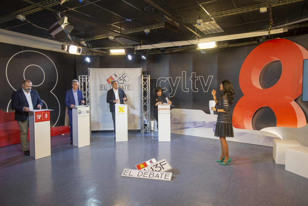 Debate electoral en La 8 Ávila.