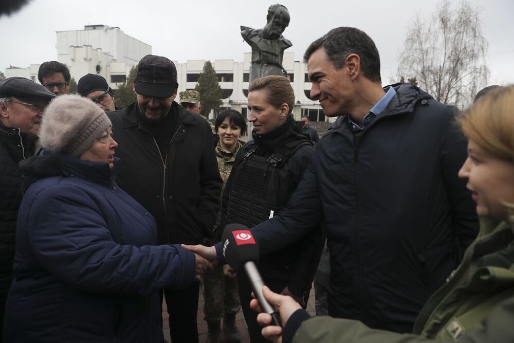 Pedro Sánchez visita la ciudad de Borodianka (Ucrania)  / MIGUEL GUTIÉRREZ