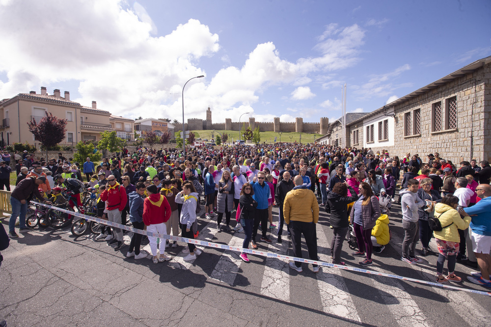 Primera Marcha Solidaria Policía Local de Ávila.  / ISABEL GARCÍA