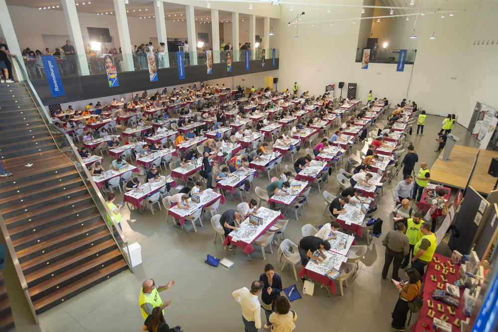 Campeonato nacional de puzzles celebrado en el Lienzo Norte.  / DAVID CASTRO