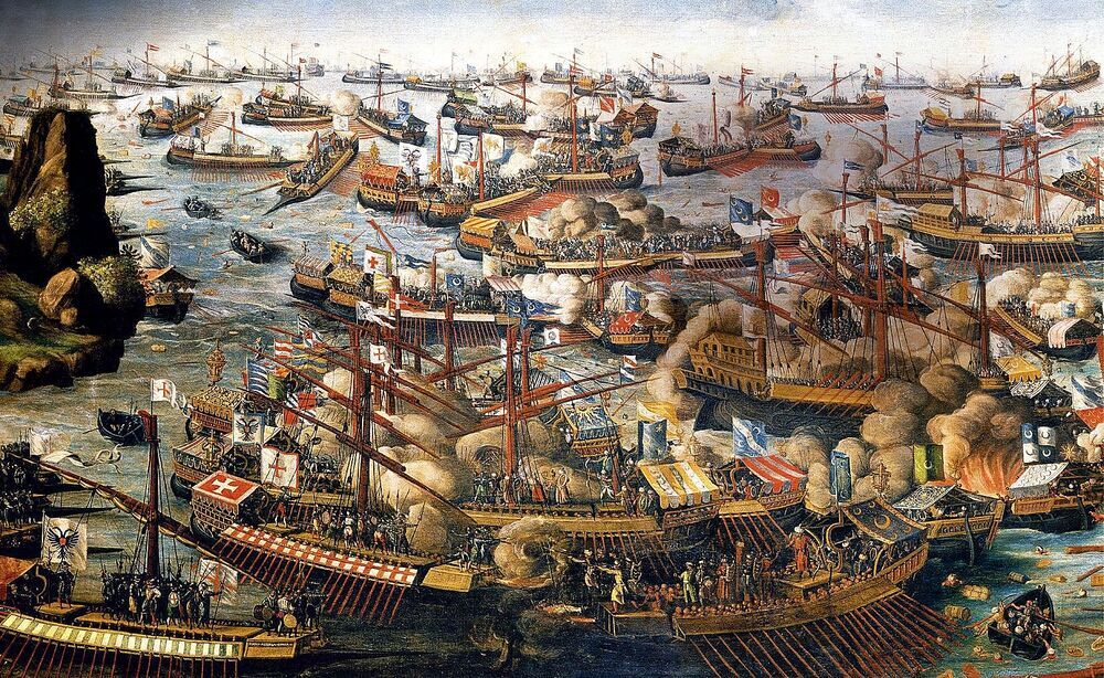 Este cuadro de finales del siglo XVI ilustra una de las mayores gestas de la Historia de España: la Batalla de Lepanto que mostró el poder de la artillería europea sobre la marina otomana. 