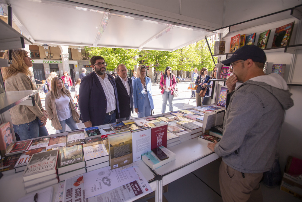 La Feria del Libro invita a disfrutar de la literatura