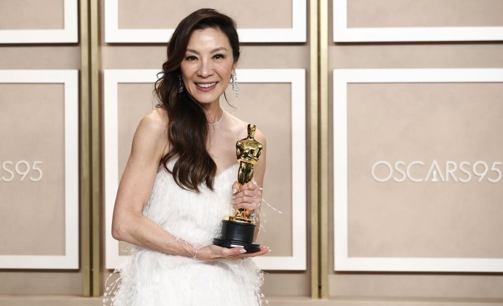 Michelle Yeoh, óscar a la Mejor actriz por 'Everything Everywhere All at Once'  / CAROLINE BREHMAN