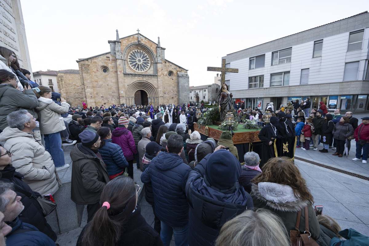 Procesión de las Damas de la Soledad Semana Santa 2024.