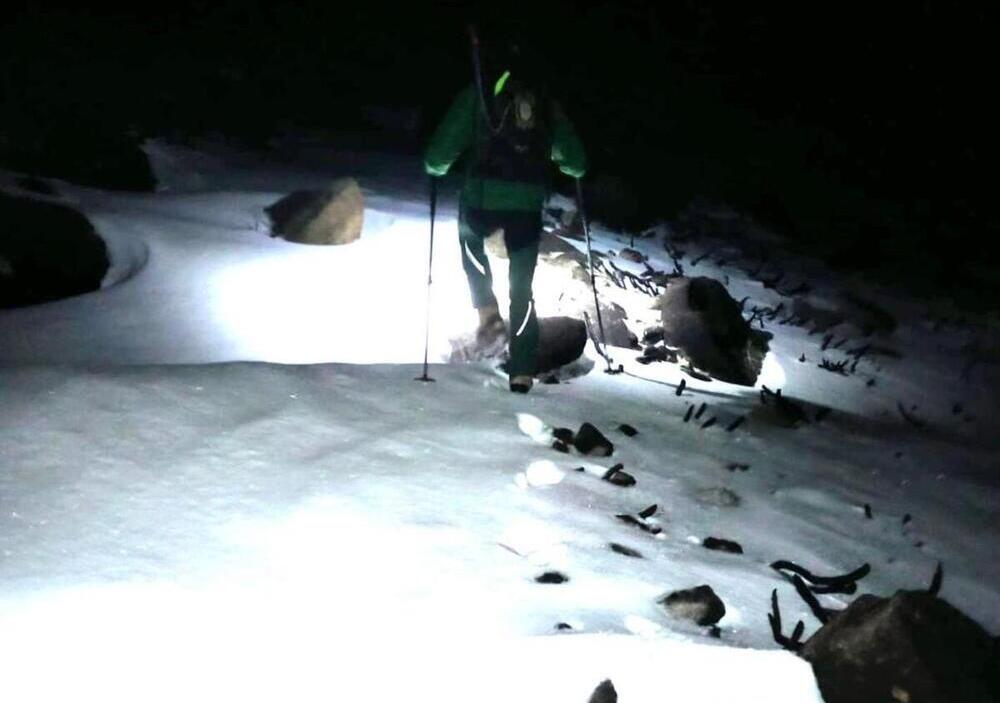 Rescatados tres montañeros en el refugio de Regajo Largo