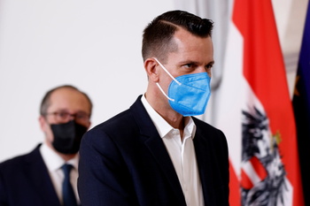 Austria anuncia el confinamiento de los no vacunados