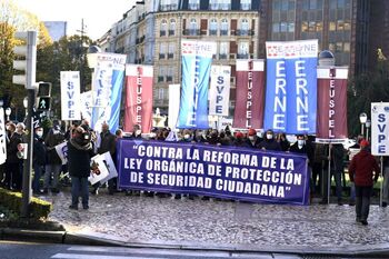 Los sindicatos policiales rechazan en Bilbao la 'Ley Mordaza'