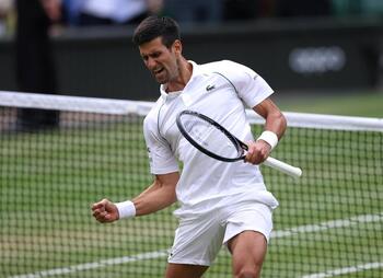 Djokovic alcanza los 20 'grandes' de Federer y Nadal