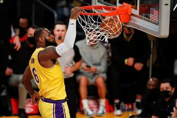 El 'Big Three' vuelve a marcar la diferencia en los Lakers