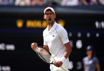 Djokovic supera a Kyrgios y alza su séptimo Wimbledon