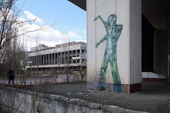 Ucrania vuelve a asumir el control de la central de Chernóbil