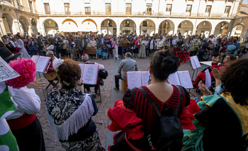 Ávila se viste de fiesta para celebrar su I Feria de Abril