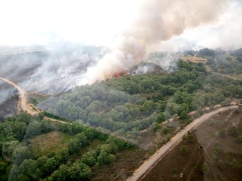 Con los afectados por el fuego de la Sierra de la Culebra