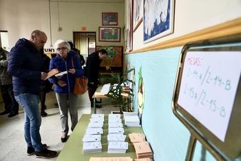 La Junta Electoral acredita representantes de 23 partidos