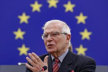 Borrell pide a los europeos que bajen la calefacción