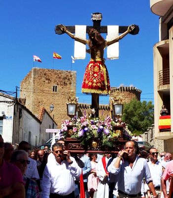 El Barco de Ávila se vuelca con el Cristo del Caño