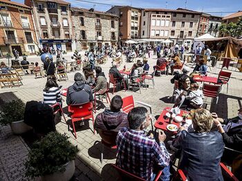 Castilla y León permite volver a fumar en las terrazas