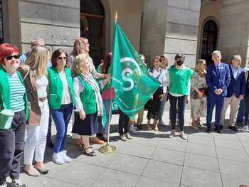 Ávila levanta la bandera de apoyo a la investigación