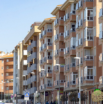 La compraventa de viviendas en Ávila creció un 14% en febrero