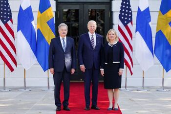 Finlandia y Suecia piden a Turquía que les deje entrar en la OTAN