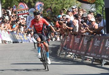Buitrago asalta el Castillo y lidera la Vuelta a Burgos