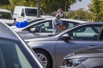La venta de vehículos de ocasión cae un 25 por ciento en abril