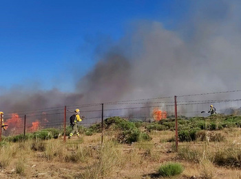 Tensión por un incendio cerca del Alto de Valdelavía