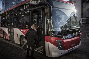 Los usuarios del bus urbano se elevan un 31,6% en febrero
