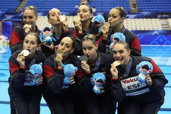 España toca el cielo en la prueba de equipo técnico