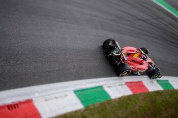 Carlos Sainz, el más rápido en los libres en Monza