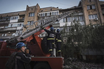 Ascienden a siete los muertos por el bombardeo ruso en Donetsk