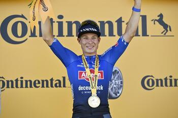 Jasper Philipsen repite triunfo en el Tour de Francia