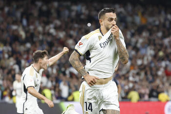 El Real Madrid remonta y sigue líder
