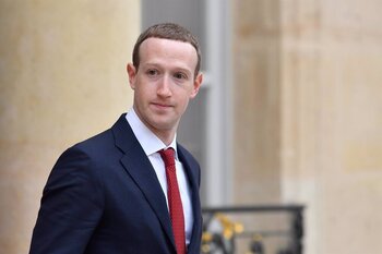 Zuckerberg renuncia a su 